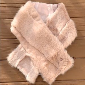 Banana republic faux fur pink scarf